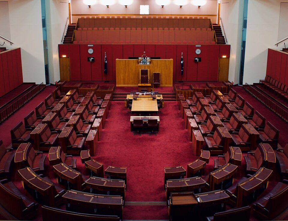 Eine pragmatische Analyse von OpenAIs Aussage vor dem Senat