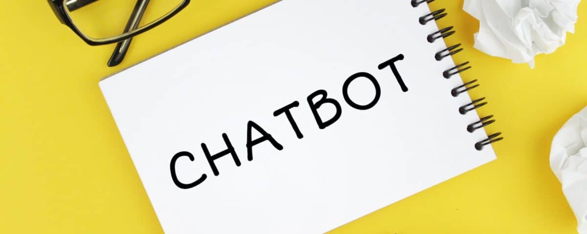 Der KI-Chatbot Bard von Google, der auf einem digitalen Gerät angezeigt wird, symbolisiert seine breite Zugänglichkeit und Sprachunterstützung.
